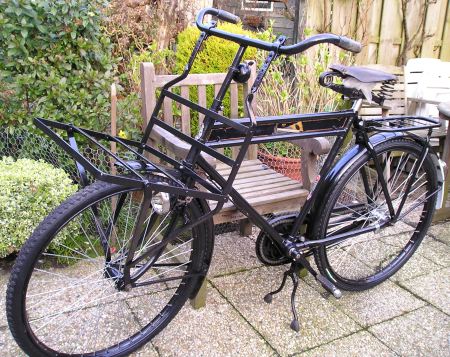 Transportfiets gerestaureerd