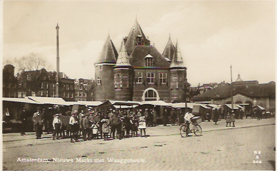 Amsterdam, Nieuwe Markt met Waaggebouw