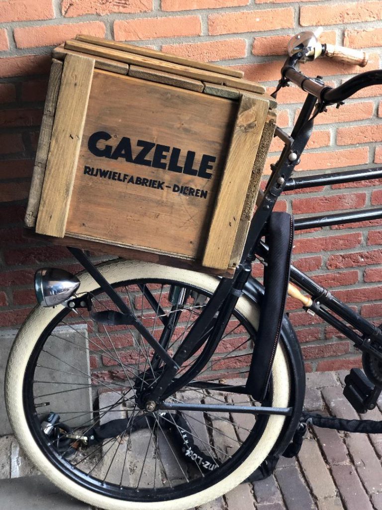 explosie Schuldig Afhaalmaaltijd Gazelle uit 1962 van Wouter met Gazelle kist – transportfiets.net